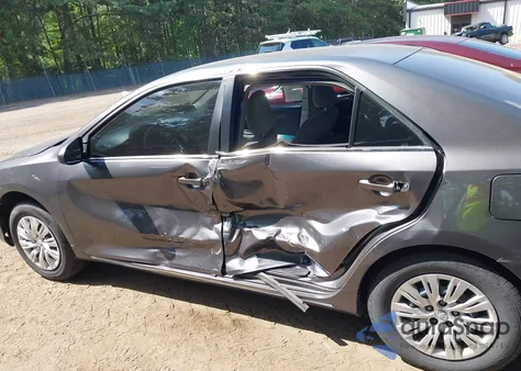 2014 Toyota Camry Le z USA, uszkodzony, nr VIN 4T4BF1FK3ER389529